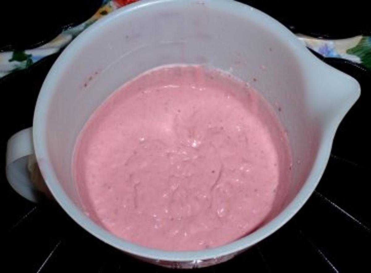 Himbeer-Kiwi-Joghurt-Sahne-Eis - Rezept - Bild Nr. 5