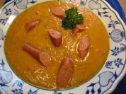 Cremiges Gemüsesüppchen, dazu  Wienerle ... - Rezept