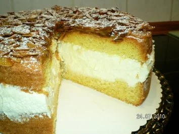 Bienenstich mit Biskuitboden - Rezept - Bild Nr. 2