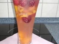 Himbeer-Pfirsich-Bowle - Rezept