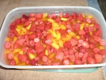 Himbeer-Pfirsich-Bowle - Rezept - Bild Nr. 2