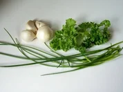 Zwischensnack: Knoblauch-Kräuter-Baguette - Rezept