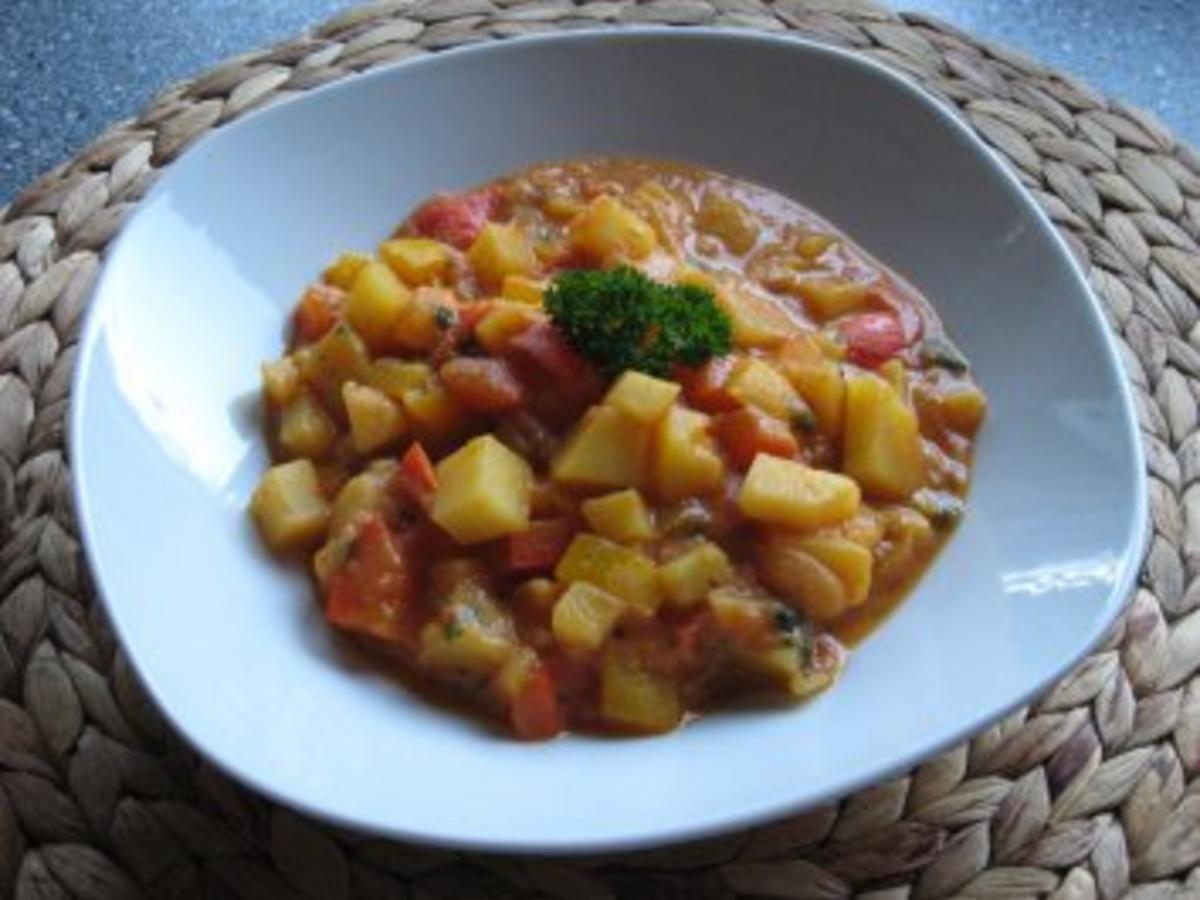 Kartoffel-Paprika Gulasch - Rezept mit Bild - kochbar.de