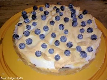 Heidelbeerbaiser-Kuchen - Rezept