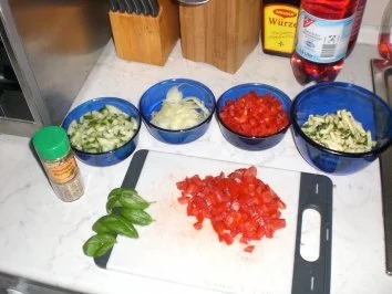 Rezept: Tilapia-Filetrollen auf mediterranen Gemüse zu Basmati-Reis Bild Nr. 2 Tilapia-Filetrollen auf mediterranen Gemüse zu Basmati-Reis - Rezept - Bild Nr. 2