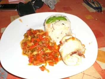 Rezept: Tilapia-Filetrollen auf mediterranen Gemüse zu Basmati-Reis Bild Nr. 4 Tilapia-Filetrollen auf mediterranen Gemüse zu Basmati-Reis - Rezept - Bild Nr. 4