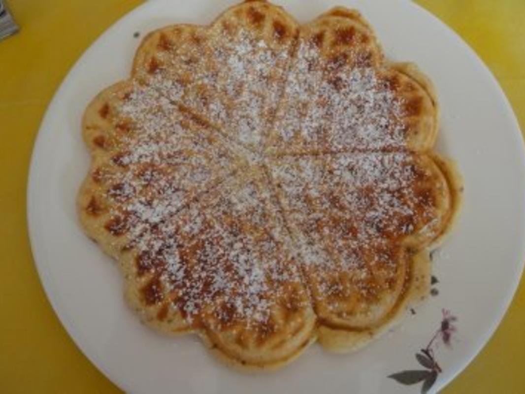 Feine Nuss Waffeln - einfach - 360 kcal/100g