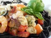 Tagliarini neri con Frutti di mare - Rezept