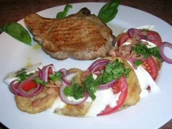 Salat von der Knödelrolle- mediterran angehaucht, echt lecker und keine Restaurantportion - Rezept - Bild Nr. 4