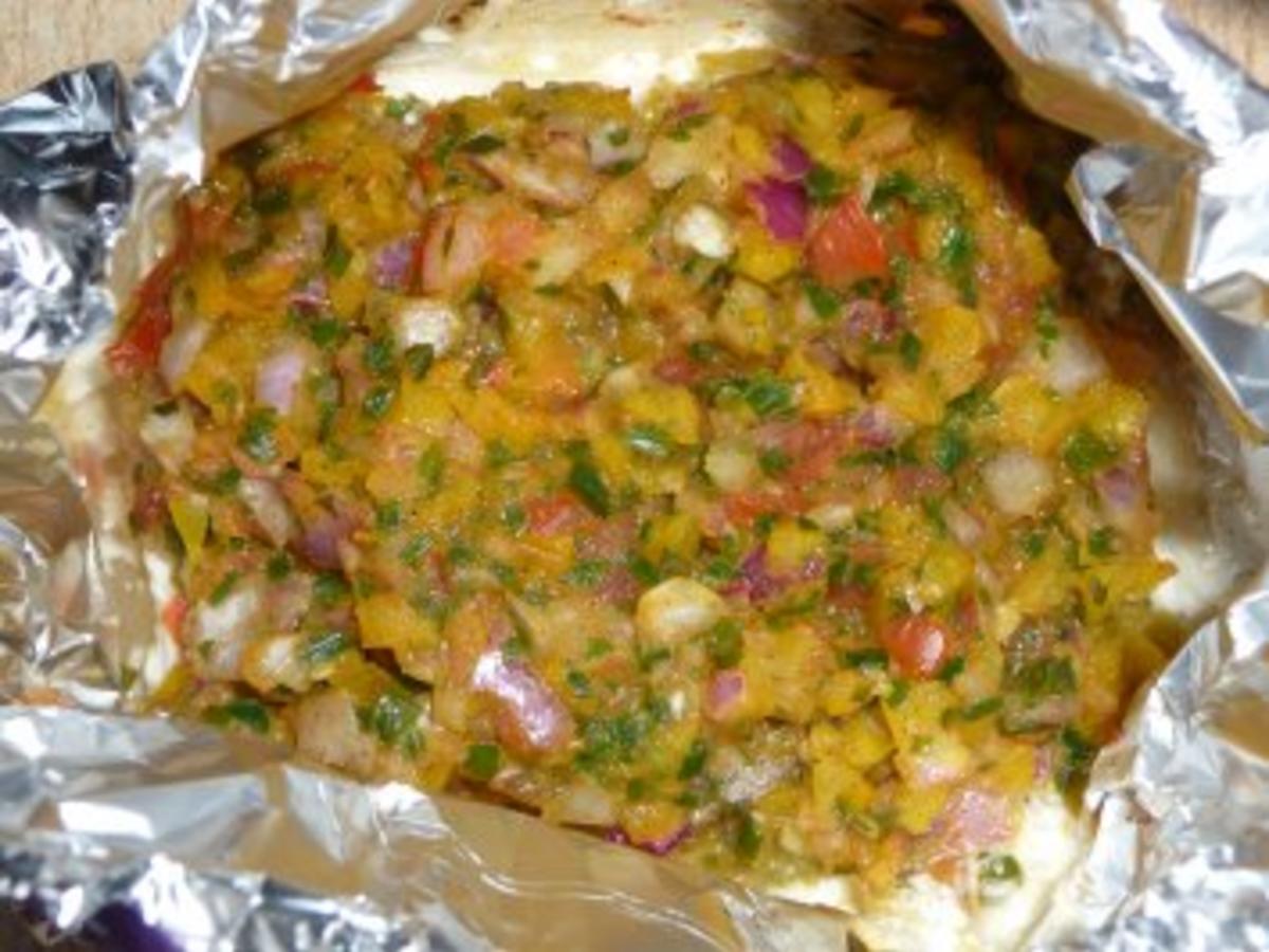 Schafskäse mit Gemüsehaube überbacken - Rezept - kochbar.de