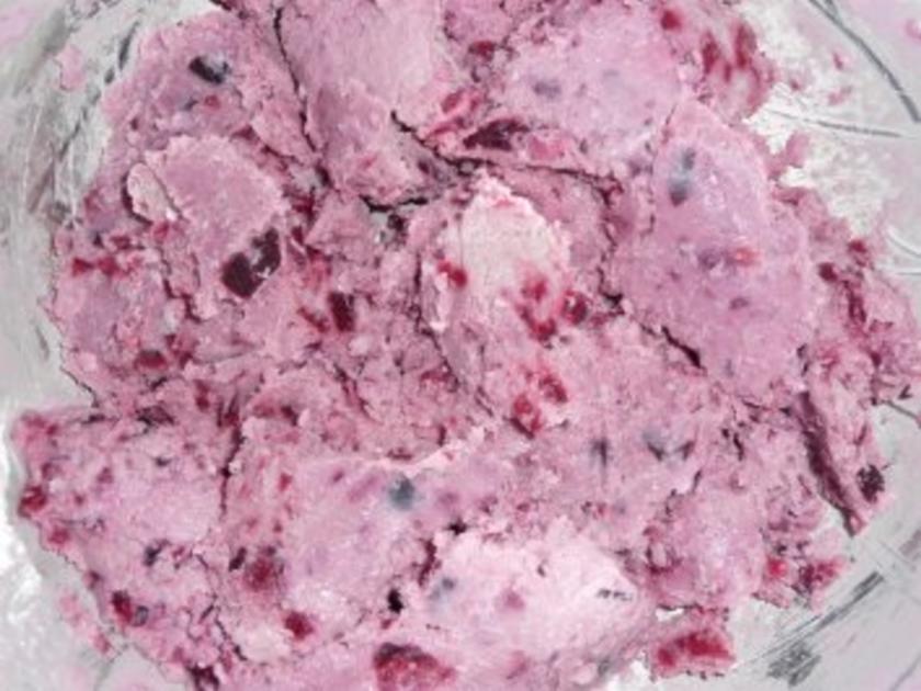 Buttermilch Kirscheis mit Stückchen - schnell & einfach - von eule1997 Buttermilch Kirscheis mit Stückchen - schnell & einfach - von eule1997