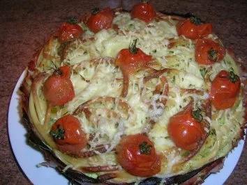 Schinken-Makkaroni-Torte mit geschmorten Kirschtomaten - Rezept - Bild Nr. 11