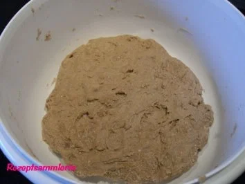 Rezept: Brot: WEIZENVOLLKORN mit Oliven Bild Nr. 3 Brot: WEIZENVOLLKORN mit Oliven - Rezept - Bild Nr. 3