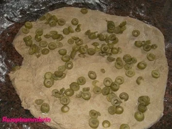 Rezept: Brot: WEIZENVOLLKORN mit Oliven Bild Nr. 4 Brot: WEIZENVOLLKORN mit Oliven - Rezept - Bild Nr. 4