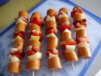Rezept: Wurstspieße Bild Nr. 3 Wurstspieße - Rezept - Bild Nr. 3