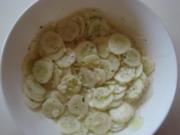 Salate: Brigittes Gurkensalat - Rezept