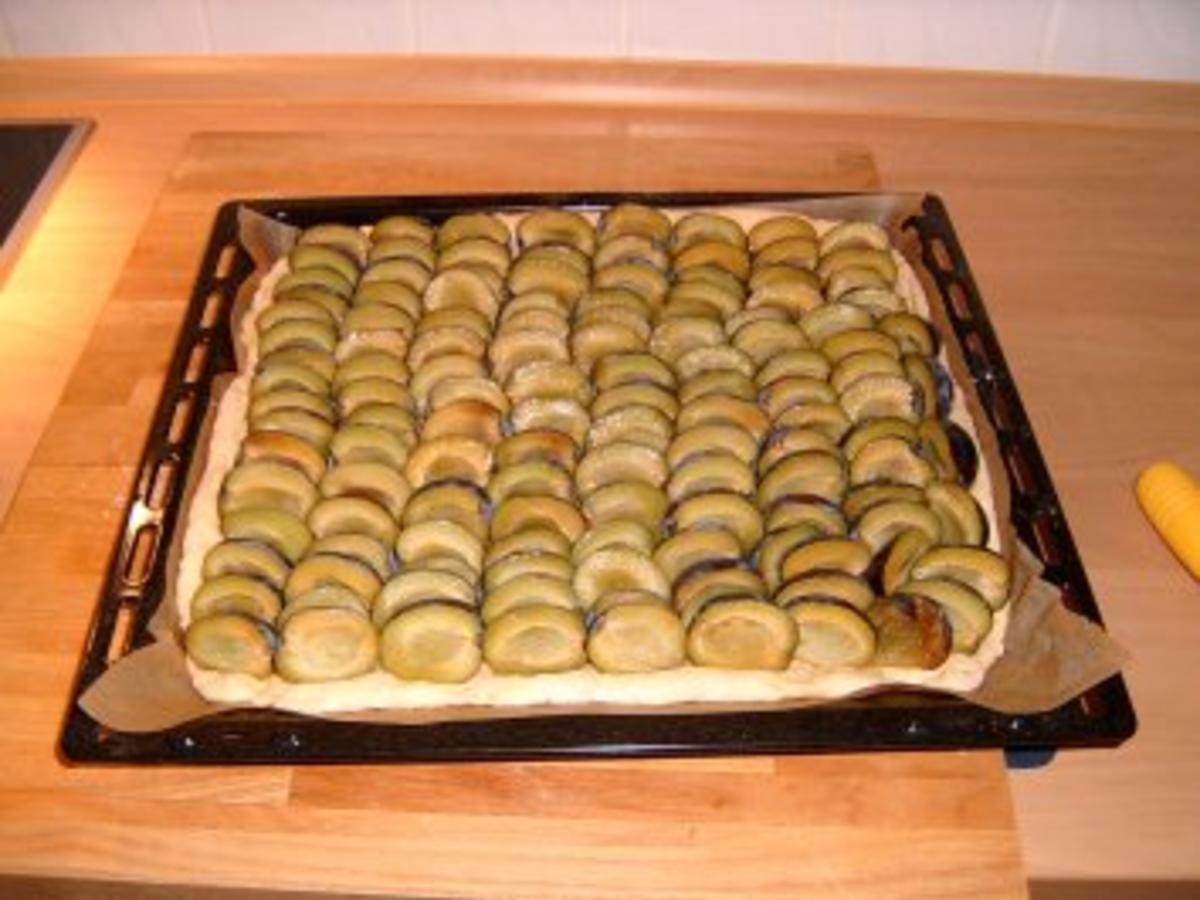 Pflaumenkuchen vom Blech - einfach - 56 kcal/100g