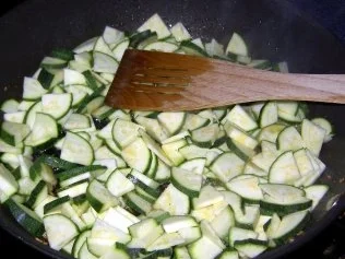Zucchini-Hackfleisch-Pfanne - Rezept - Bild Nr. 5