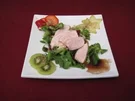 Salat mit Hähnchen und Früchten - Rezept