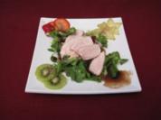 Salat mit Hähnchen und Früchten - Rezept