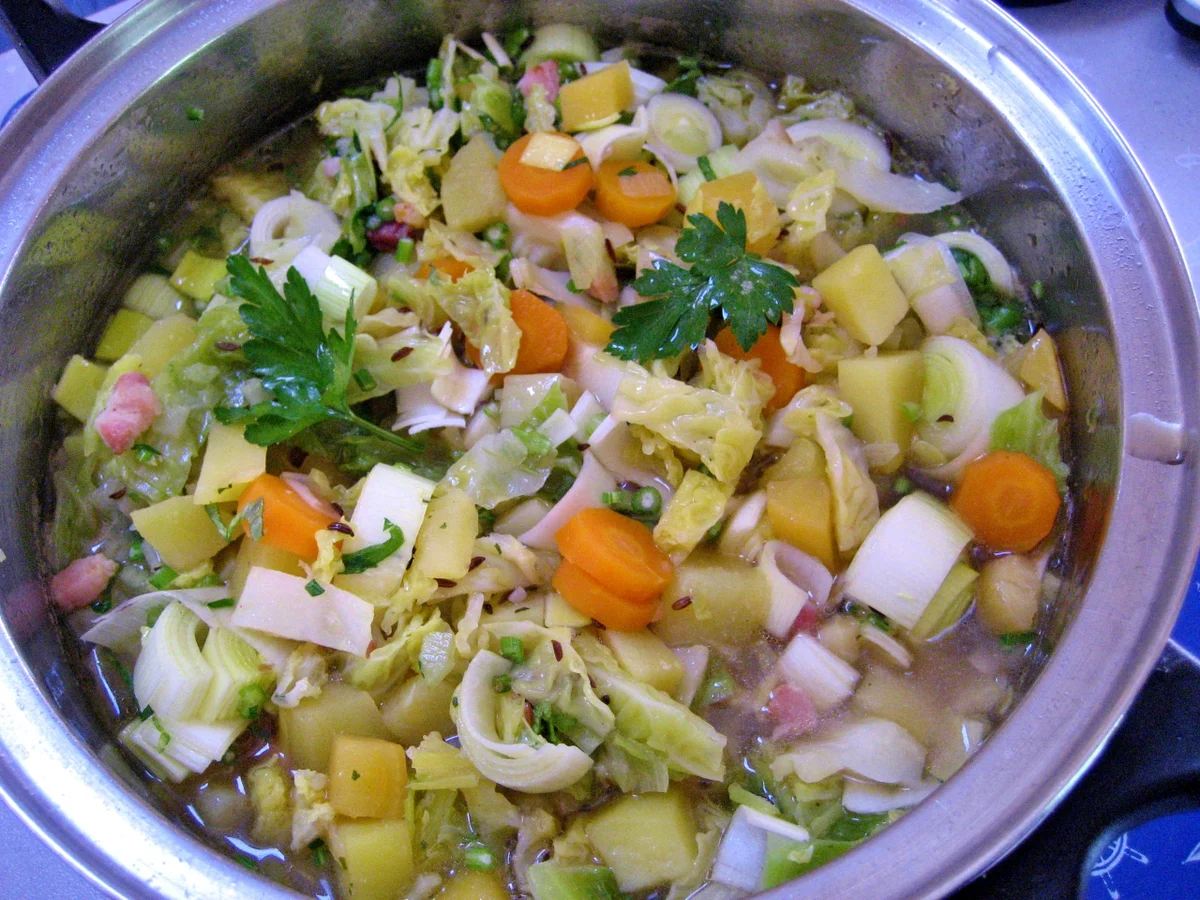 Leichter Wirsing-Eintopf ... - Rezept - Bild Nr. 3392