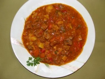 Eintopf : -Ung. Gemüse - Gulascheintopf- - Rezept