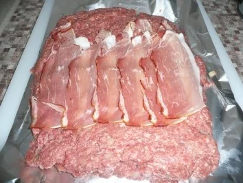 Rezept: Hackbraten mit einer Überraschung Bild Nr. 3 Hackbraten mit einer Überraschung - Rezept - Bild Nr. 3