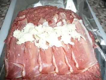 Rezept: Hackbraten mit einer Überraschung Bild Nr. 4 Hackbraten mit einer Überraschung - Rezept - Bild Nr. 4