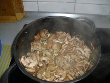 Rezept: Käsesoße mit Champignons Bild Nr. 2 Käsesoße mit Champignons - Rezept - Bild Nr. 2