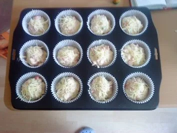 Rezept: Pizza-Muffins Bild Nr. 2 Pizza-Muffins - Rezept - Bild Nr. 2