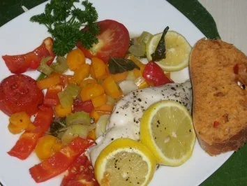 Fleisch: Hähnchenbrustfilet auf mediterranem Gemüse - Rezept - Bild Nr. 3