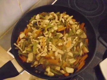 Hähnchenpfanne mit Sommergemüse - Rezept - Bild Nr. 2