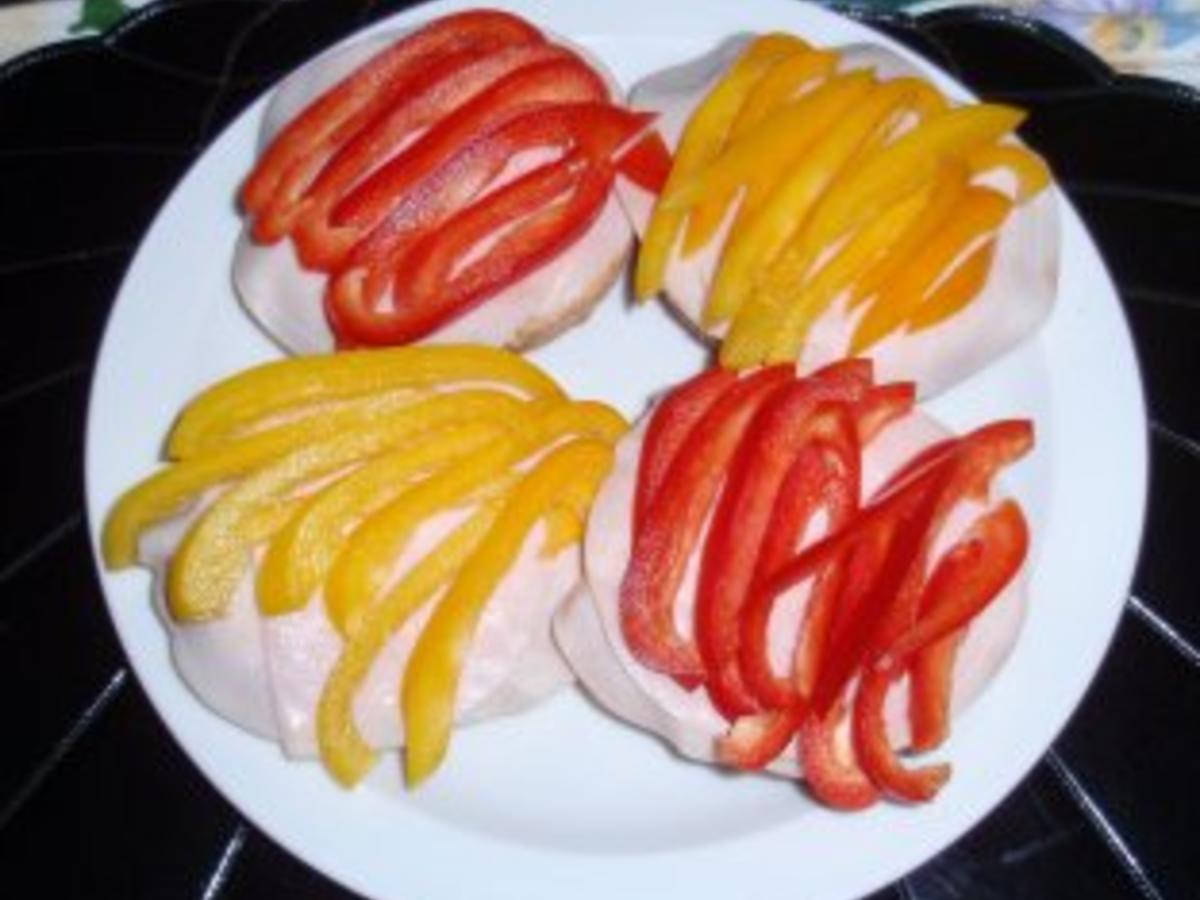 Bunte Mozzarella Paprika Brötchen überbacken - schnell &amp; einfach - 141 ...