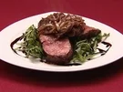 Rinderfilet auf Rucola mit Kartoffelgratin (Thomas Rupprath) - Rezept