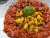 EierSpätzle  in   einer leckeren Tomatensoße - Rezept