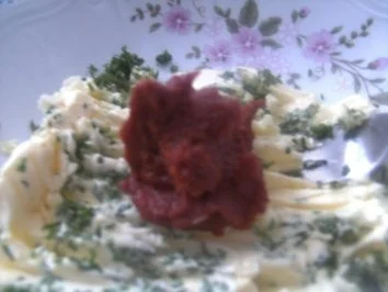 Tomatenbutter  -- zur Grillparty  -- oder auf einem Buffet  zum Dekorieren !!!!!!!!!!!!!! - Rezept - Bild Nr. 4