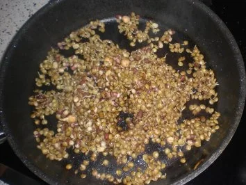 Rezept: Satéspieße auf Linsensprossensalat Bild Nr. 3 Satéspieße auf Linsensprossensalat - Rezept - Bild Nr. 3