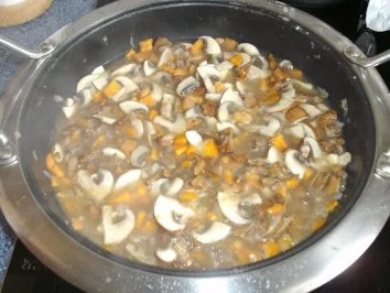 Hackbällchen mit Pilz-Rahmsoße - Rezept - Bild Nr. 4