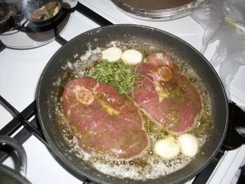 Rezept: Lammkeulenscheibe mit Knoblauch... Bild Nr. 3 Lammkeulenscheibe mit Knoblauch... - Rezept - Bild Nr. 3