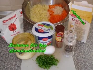 Gemüseknödeln in Pfifferlingssuppe - Rezept - Bild Nr. 2