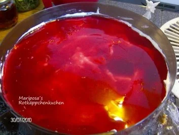 Rezept: Rotkäppchen-Torte Bild Nr. 4 Rotkäppchen-Torte - Rezept - Bild Nr. 4