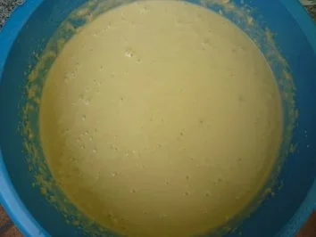 Rezept: Orangenlikör-Waffeln mit Sahne Bild Nr. 4 Orangenlikör-Waffeln mit Sahne - Rezept - Bild Nr. 4