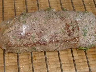 Mariniertes Ochsenfilet auf Bohnen-Tomatengemüse mit Senfsauce - Rezept - Bild Nr. 4