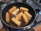 Schafskäse gebacken mit Tomatensalat - Rezept