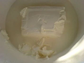 Rezept: Frischkäse-Torte mal mit und mal ohne Johannisbeeren Bild Nr. 8 Frischkäse-Torte mal mit und mal ohne Johannisbeeren - Rezept - Bild Nr. 8