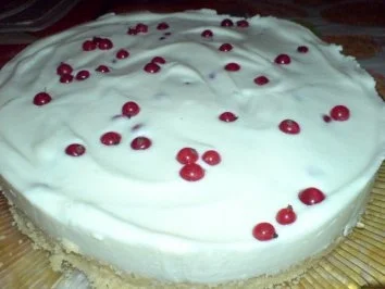 Rezept: Frischkäse-Torte mal mit und mal ohne Johannisbeeren Bild Nr. 11 Frischkäse-Torte mal mit und mal ohne Johannisbeeren - Rezept - Bild Nr. 11