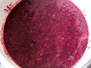Rezept: Einmachen: Blaubeer-Erdbeer - Marmelade mit Mandeln Bild Nr. 2 Einmachen: Blaubeer-Erdbeer - Marmelade mit Mandeln - Rezept - Bild Nr. 2
