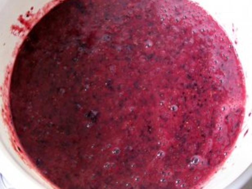 Einmachen Blaubeer Erdbeer Marmelade Mit Mandeln Rezept Kochbar De