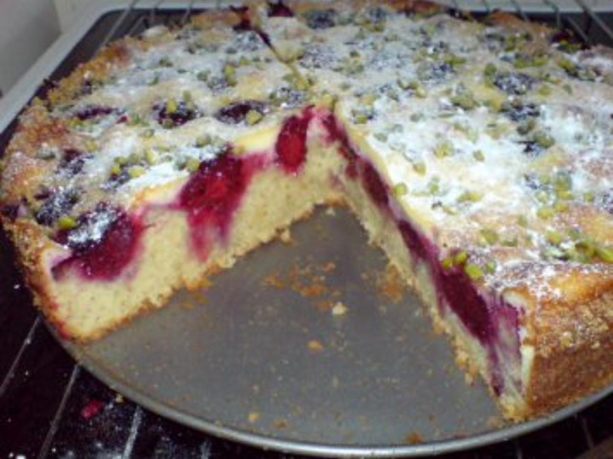 Brombeerkuchen mit Creme-fraiche-Guss - Rezept - kochbar.de