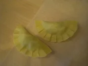 Ravioli mit Ziegenkäse-Rucola-Füllung in Cognac-Sahne-Sauce - Rezept